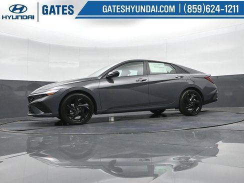 New 2026 Hyundai Elantra Sport FWD image 40