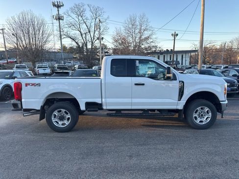 New 2026 Ford F250 XLT w/ FX4 Off-Road Package image 4