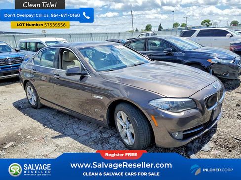 Used 2013 BMW 528i xDrive Sedan AWD/4WD image 5