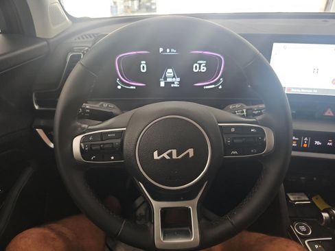 Used 2024 Kia Sportage EX AWD/4WD image 6