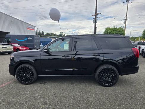 New 2027 Ford Expedition Platinum w/ Stealth Performance Package AWD/4WD image 8