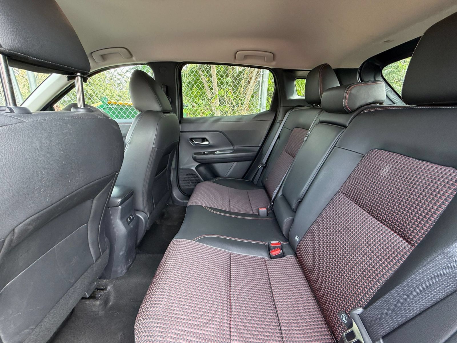 Used 2026 Nissan Kicks SR FWD image 24