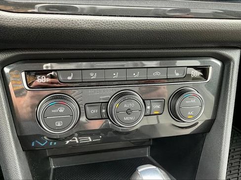 Used 2019 Volkswagen Tiguan SEL AWD/4WD image 15