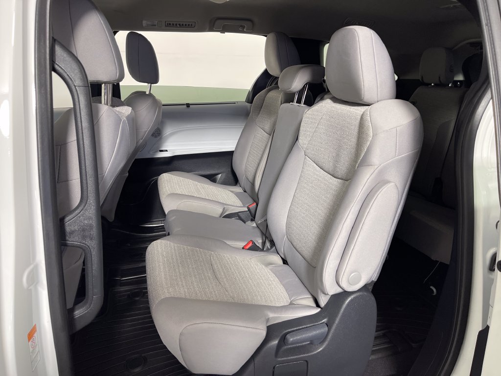 Certified 2026 Toyota Sienna LE FWD image 13