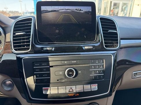 Used 2018 Mercedes-Benz GLE 350 image 21