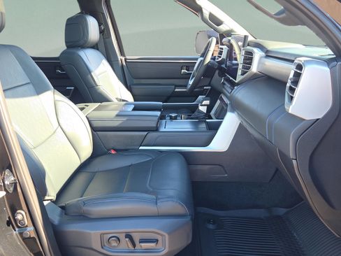 Used 2025 Toyota Tundra Platinum image 15