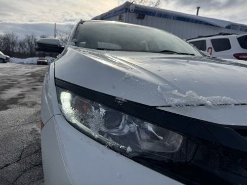 Used 2019 Honda Civic EX image 8