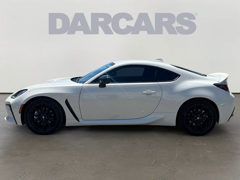 Used 2024 Toyota GR86 Premium RWD image 4
