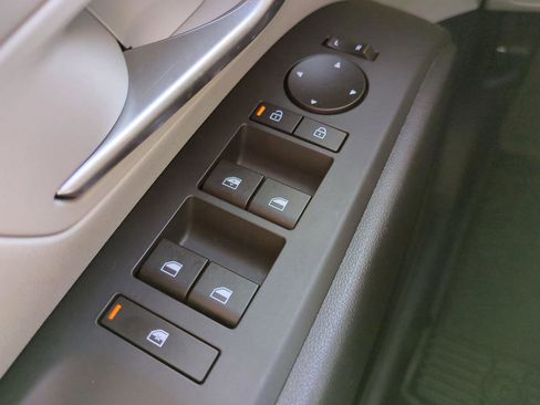 Certified 2025 Hyundai Tucson SE image 17