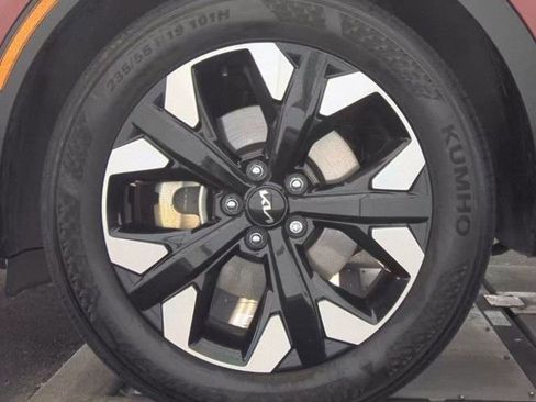 Certified 2024 Kia Sportage X-Line w/ X-Line Premium Package image 7