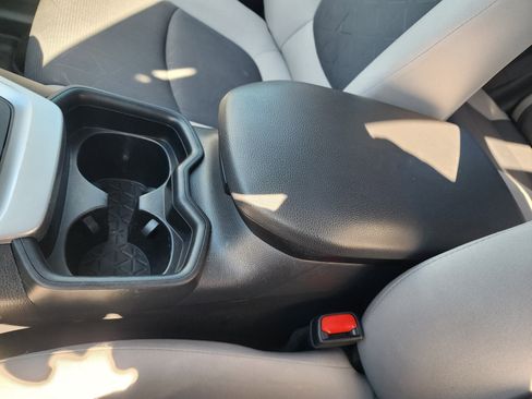 Used 2019 Toyota RAV4 XLE w/ Convenience Package image 35