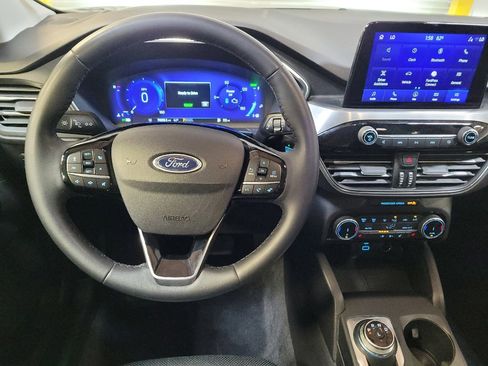 Used 2022 Ford Escape Titanium AWD/4WD image 22