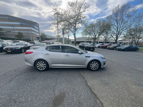 Used 2015 Kia Optima EX w/ EX Premium Package image 5