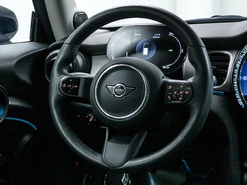 Certified 2024 MINI Cooper SE image 16