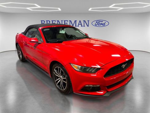 Used 2015 Ford Mustang Premium image 3