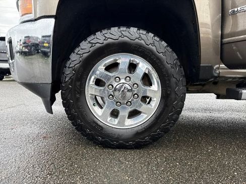 Used 2015 Chevrolet Silverado 2500 LT w/ LT Convenience Package image 29