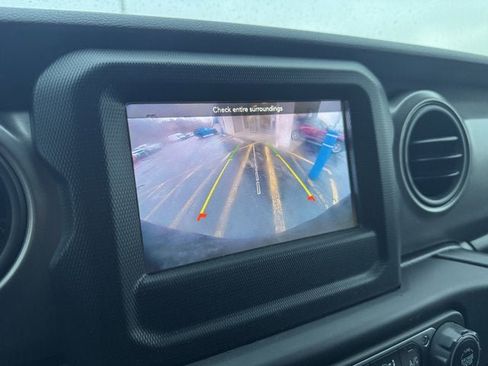 Used 2021 Jeep Wrangler Unlimited Sport image 20