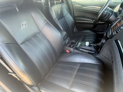 Used 2022 Chrysler 300 S w/ Safetytec Plus Group image 10