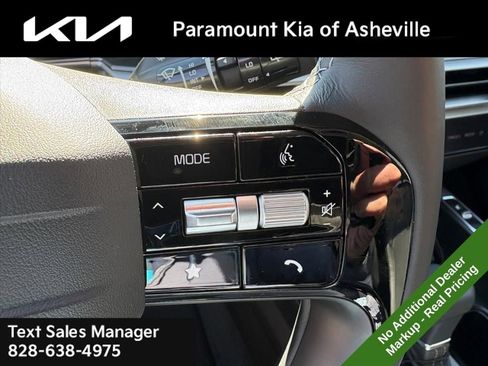 New 2026 Kia Sorento S image 12