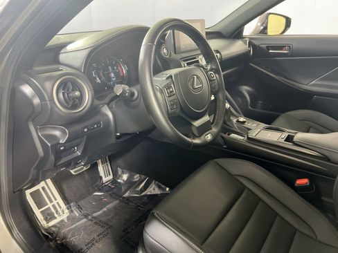 Used 2022 Lexus IS 350 F Sport image 9