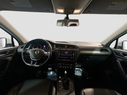 Used 2019 Volkswagen Tiguan SE FWD image 14