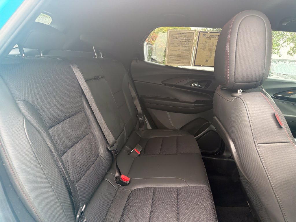 Used 2021 Chevrolet TrailBlazer RS w/ Convenience Package AWD/4WD image 28