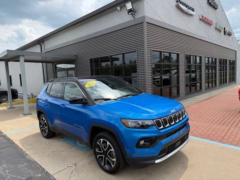 Used 2024 Jeep Compass Limited AWD/4WD image 6