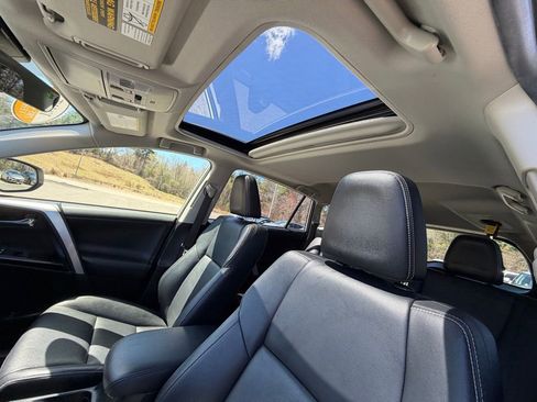 Used 2016 Toyota RAV4 Limited AWD/4WD image 12