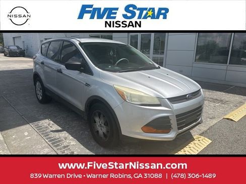 Used 2014 Ford Escape S FWD image 3