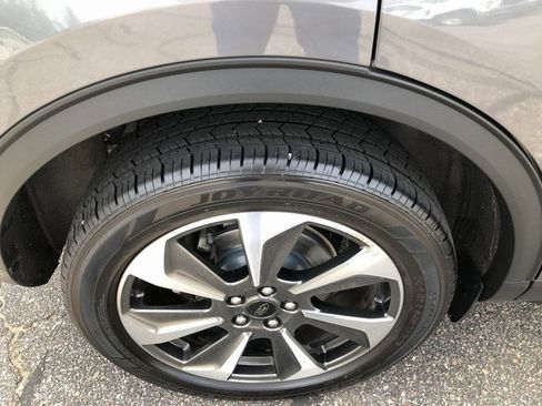 Used 2023 Ford Escape Platinum image 24