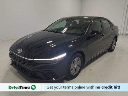 Used 2025 Hyundai Elantra SE