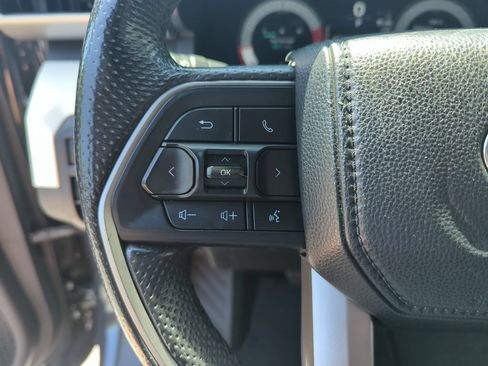 Used 2024 Toyota Tacoma TRD Off-Road AWD/4WD image 21