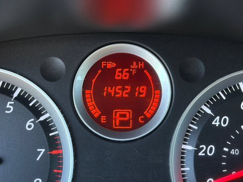 Used 2012 Nissan Sentra 2.0 S FWD image 24