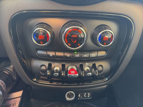 Used 2016 MINI Cooper Clubman image 25