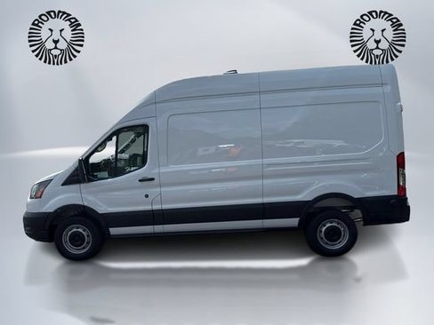 New 2026 Ford Transit 250 148 High Roof RWD image 10