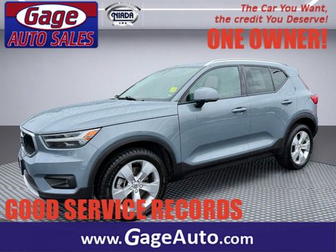 Used 2022 Volvo XC40 T5 Momentum AWD/4WD image 1