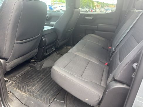 Used 2023 Chevrolet Silverado 1500 Custom AWD/4WD image 10