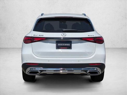 New 2026 Mercedes-Benz GLC 300 4MATIC image 8