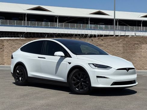 Used 2023 Tesla Model X AWD/4WD image 1