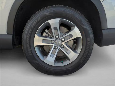 Used 2024 Honda Pilot EX-L image 6