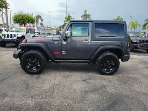 Used 2017 Jeep Wrangler Sport AWD/4WD image 4