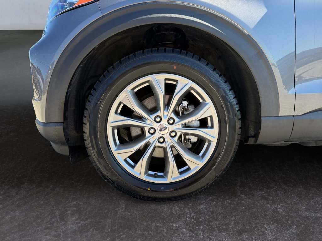 Used 2022 Ford Explorer Limited AWD/4WD image 9