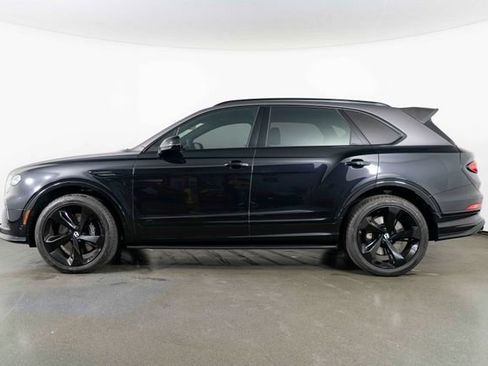 Used 2022 Bentley Bentayga AWD/4WD image 5
