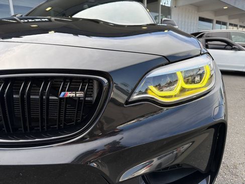 Used 2018 BMW M2 RWD image 13
