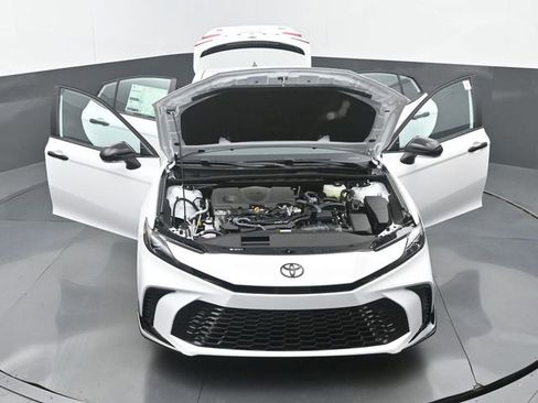 New 2026 Toyota Camry Hybrid w/ Multimedia Upgrade Package image 34