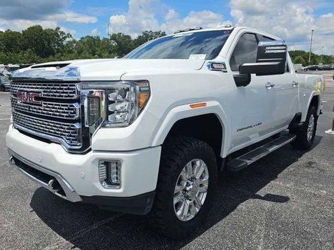 Used 2020 GMC Sierra 2500 Denali w/ Denali Ultimate Package AWD/4WD image 2