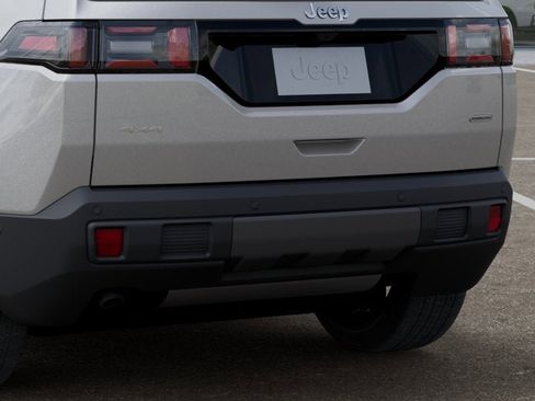 New 2026 Jeep Cherokee Overland w/ Advanced Pro Tech Group image 39