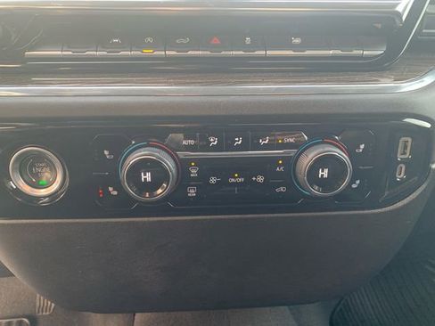 Used 2024 Chevrolet Silverado 1500 LT image 27