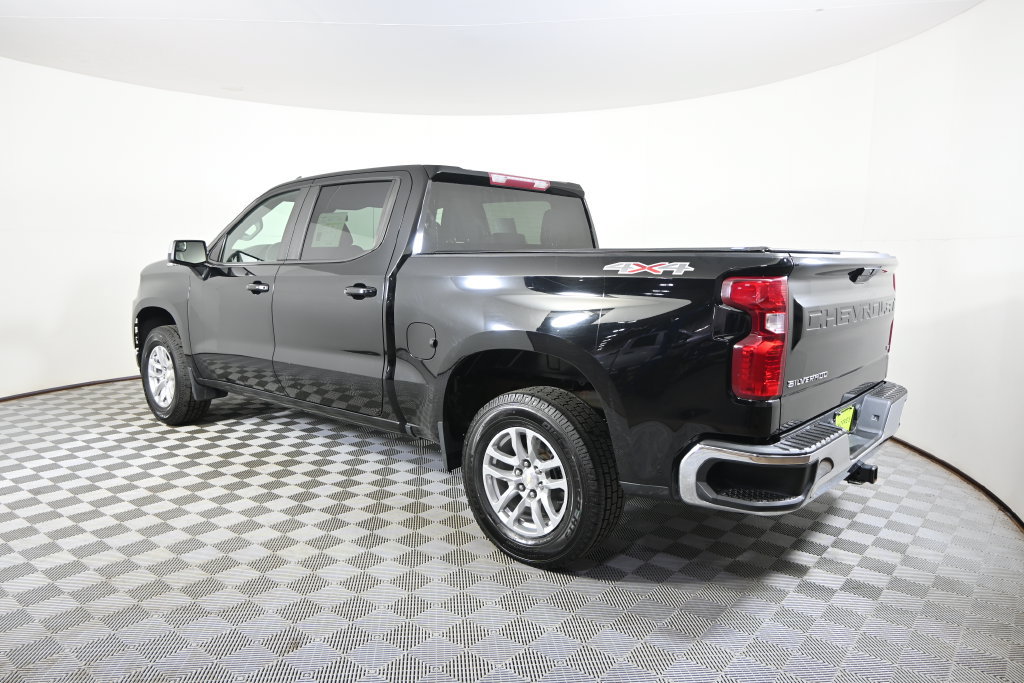 Used 2021 Chevrolet Silverado 1500 LT AWD/4WD image 4
