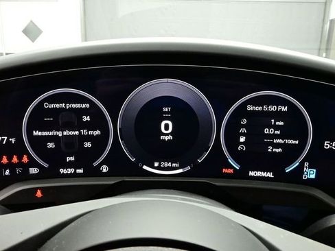 Certified 2025 Porsche Taycan AWD/4WD image 9